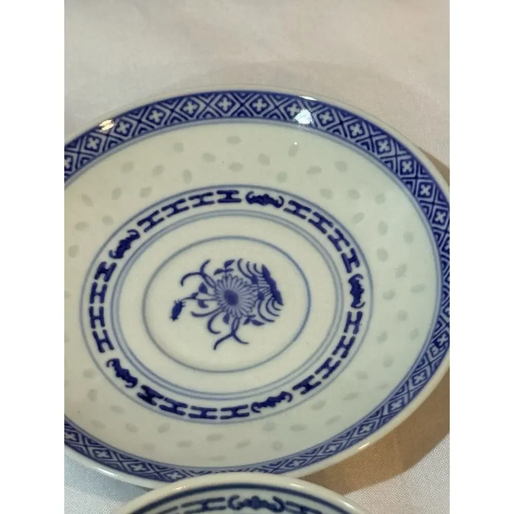 Vintage Chinese Rice Grain Porcelain Blue White Soup Set 2 Cups 2 Saucers Spoon